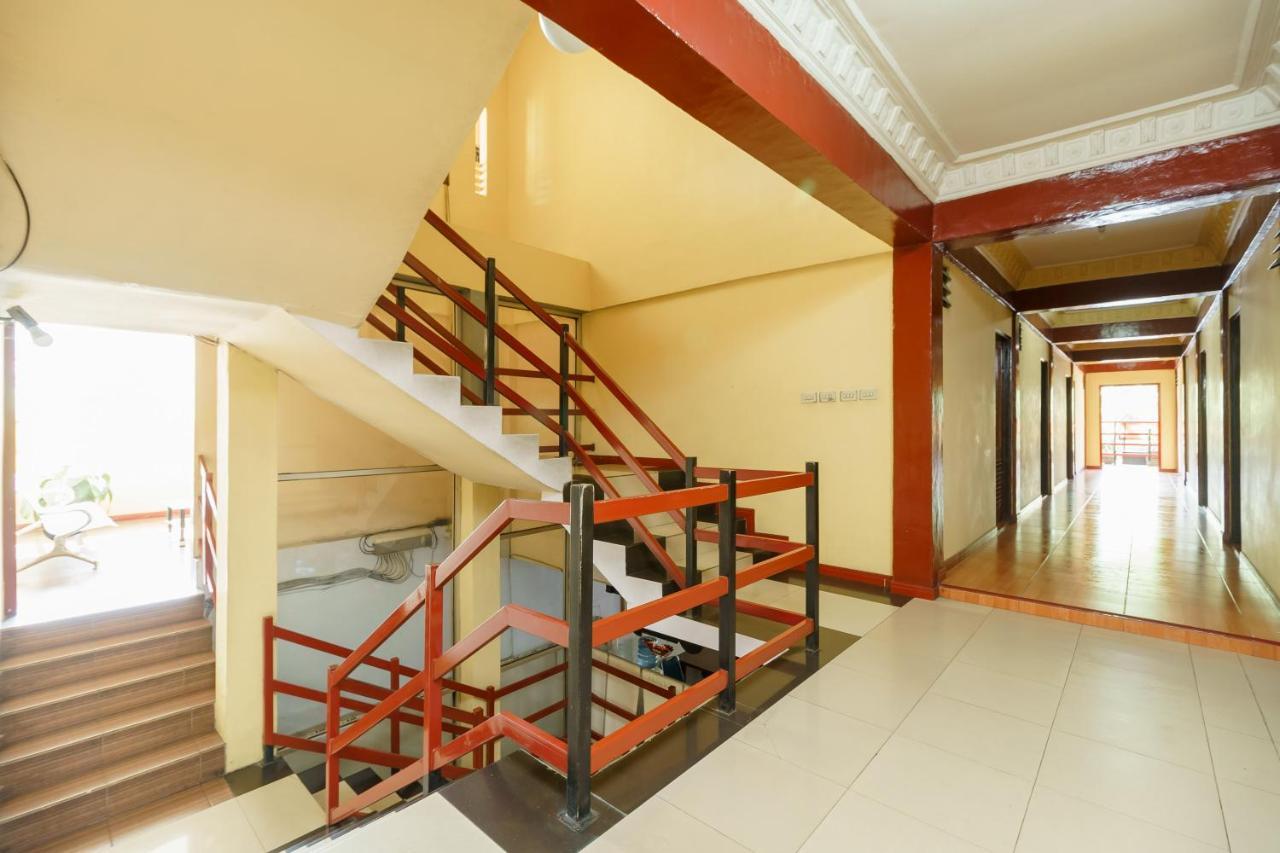 Reddoorz At Sedayu 1 Parapat Exterior photo